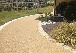 allée en gravier stabilisé